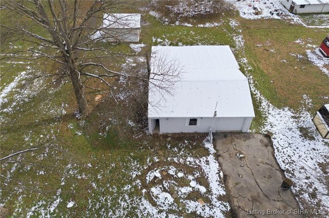 307 S Lawnview Drive, Austin, IN 47102