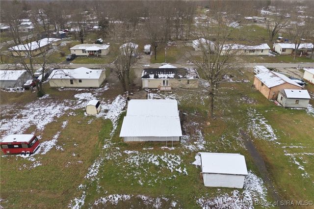 307 S Lawnview Drive, Austin, IN 47102