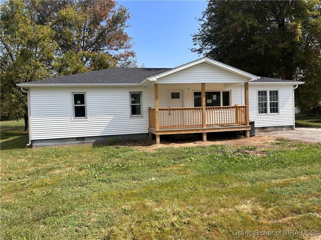 307 S Lawnview Drive, Austin, IN 47102