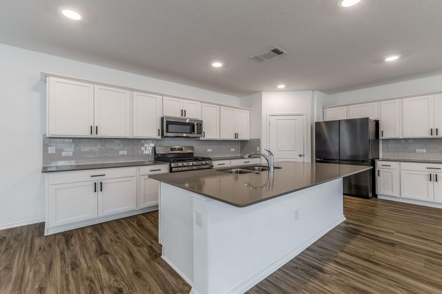 1106 Winnie DR, Austin, TX 78748