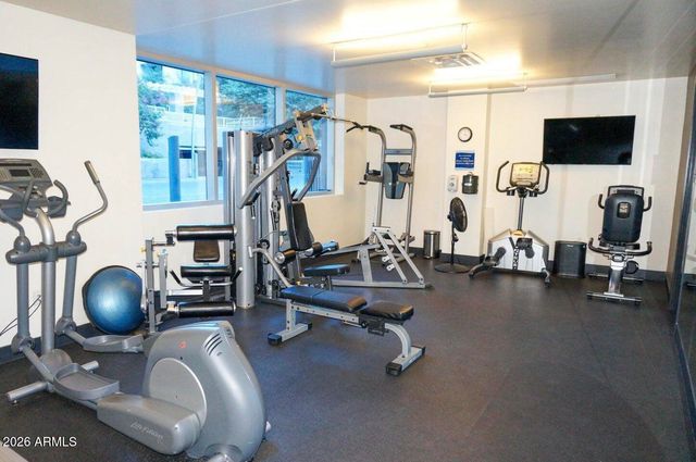 140 E RIO SALADO Parkway 610, Tempe, AZ 85281