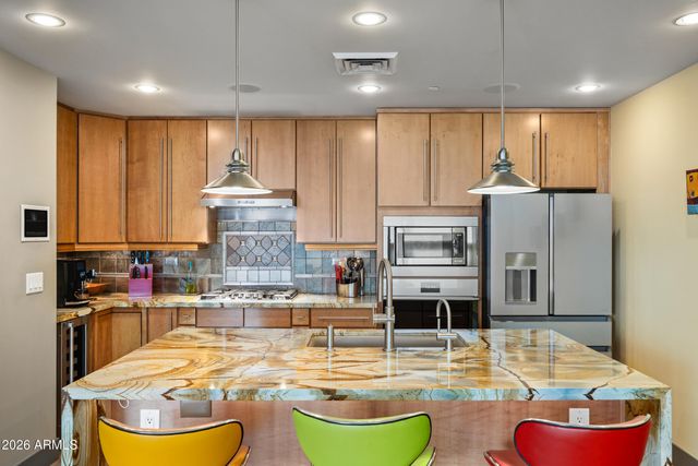 140 E RIO SALADO Parkway 610, Tempe, AZ 85281