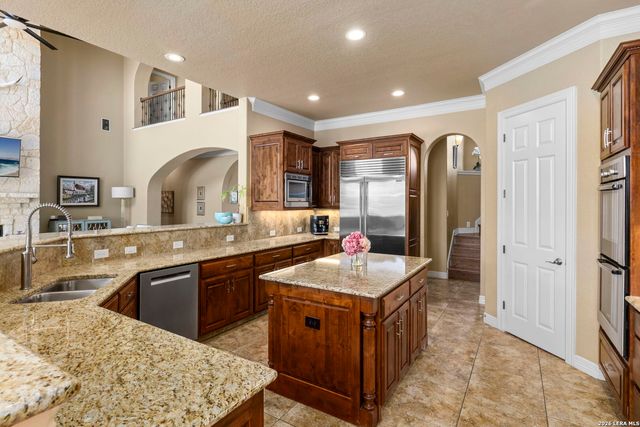 322 SANTA DOMINGO, Helotes, TX 78023