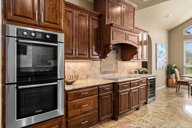 322 SANTA DOMINGO, Helotes, TX 78023