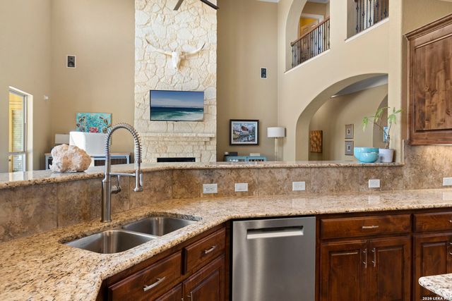 322 SANTA DOMINGO, Helotes, TX 78023