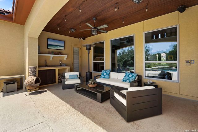 322 SANTA DOMINGO, Helotes, TX 78023