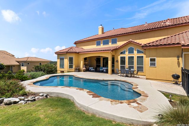 322 SANTA DOMINGO, Helotes, TX 78023