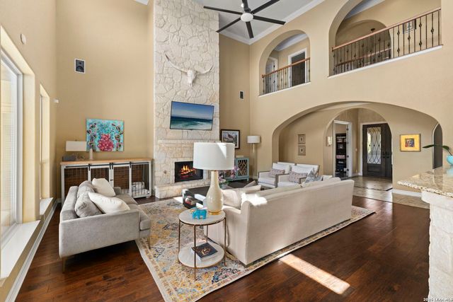 322 SANTA DOMINGO, Helotes, TX 78023