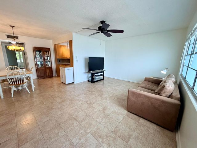 2090 Newport S 2090, Deerfield Beach, FL 33442