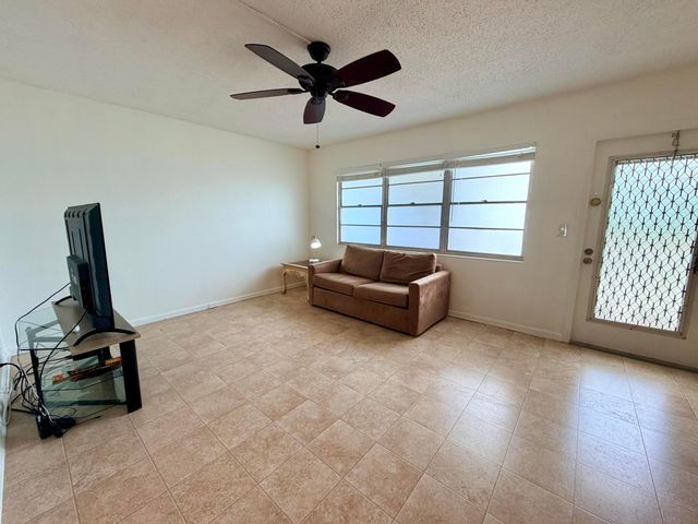 2090 Newport S 2090, Deerfield Beach, FL 33442