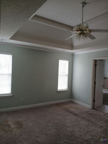110 Caravelle Court, Byron, GA 31008
