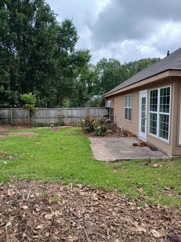 110 Caravelle Court, Byron, GA 31008