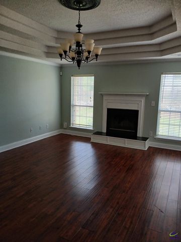 110 Caravelle Court, Byron, GA 31008