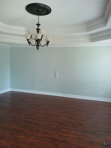 110 Caravelle Court, Byron, GA 31008