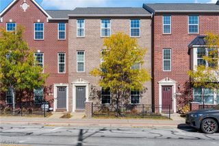 12118 Detroit Avenue, Lakewood, OH 44107