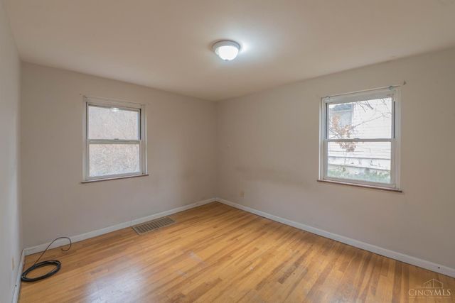 5517 Surrey Avenue, Green Twp, OH 45248