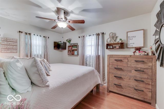 650 Lindenwood Drive, Greenwood, IN 46142