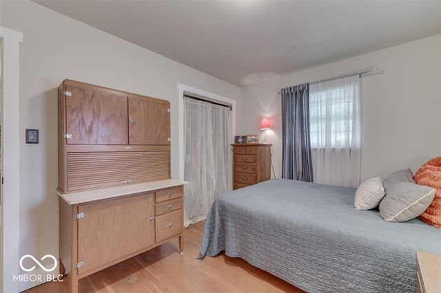 650 Lindenwood Drive, Greenwood, IN 46142