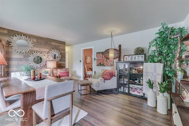 650 Lindenwood Drive, Greenwood, IN 46142