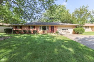 650 Lindenwood Drive, Greenwood, IN 46142