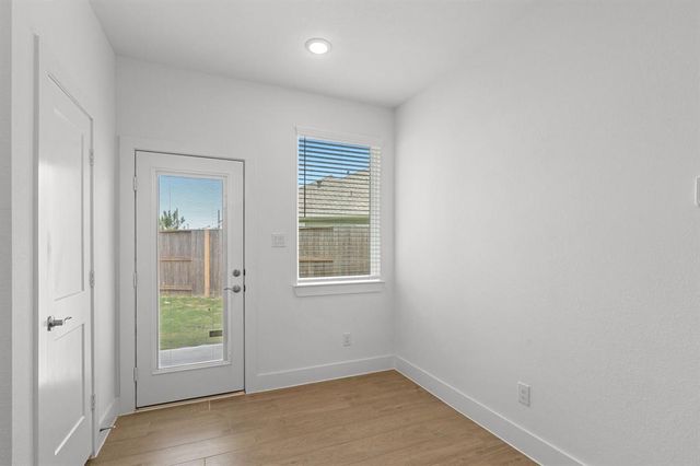 10011 Nectar Path, Iowa Colony, TX 77583