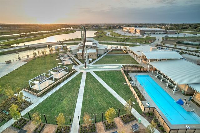 10011 Nectar Path, Iowa Colony, TX 77583
