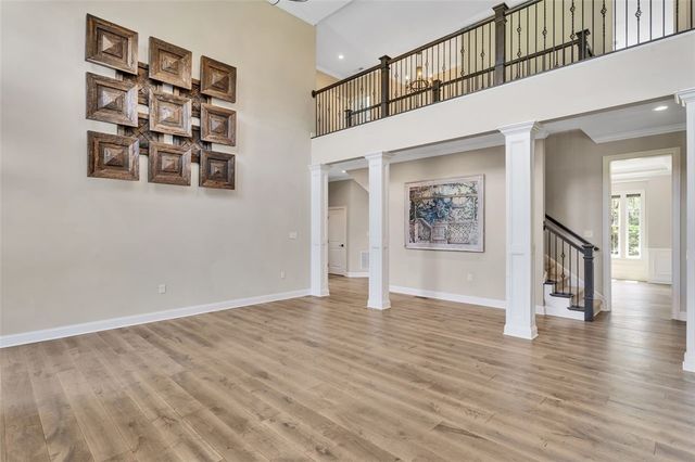 301 Serendipity Ln, Cranberry Twp, PA 16066