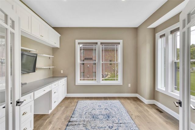 301 Serendipity Ln, Cranberry Twp, PA 16066