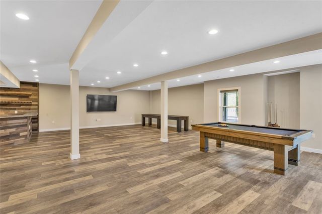 301 Serendipity Ln, Cranberry Twp, PA 16066