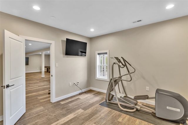 301 Serendipity Ln, Cranberry Twp, PA 16066