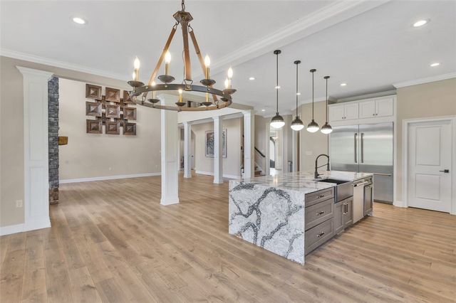 301 Serendipity Ln, Cranberry Twp, PA 16066