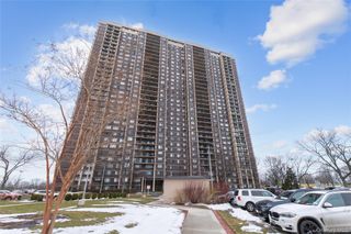269-10 GRAND CENTRAL Parkway 21-E, Floral Park, NY 11005