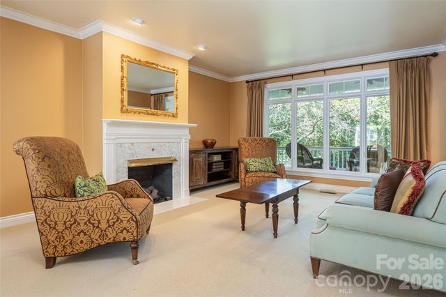 8 Clovelly Way, Asheville, NC 28803