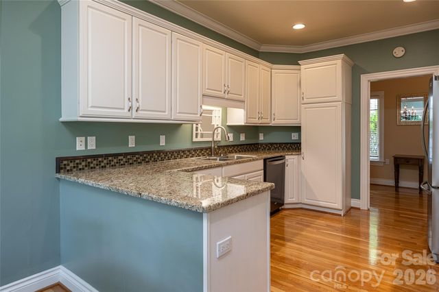 8 Clovelly Way, Asheville, NC 28803