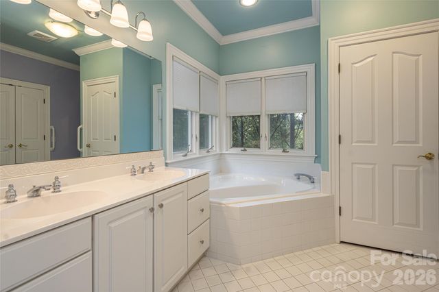 8 Clovelly Way, Asheville, NC 28803