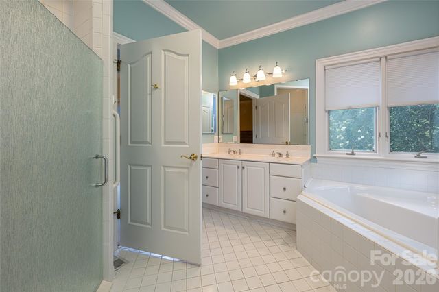 8 Clovelly Way, Asheville, NC 28803