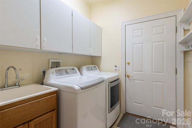 8 Clovelly Way, Asheville, NC 28803