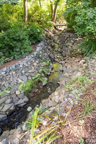 8 Clovelly Way, Asheville, NC 28803