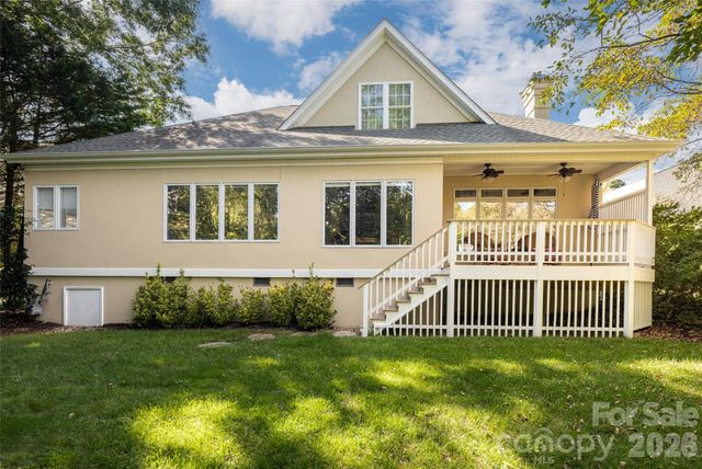 8 Clovelly Way, Asheville, NC 28803