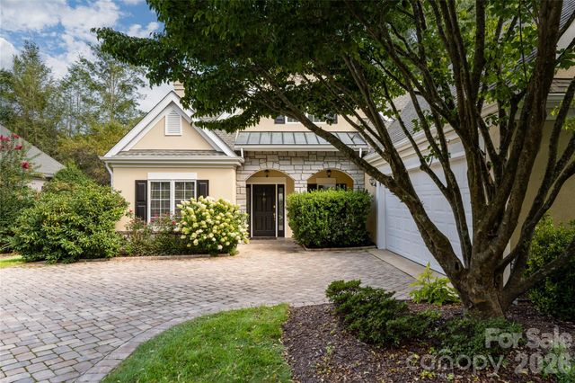 8 Clovelly Way, Asheville, NC 28803