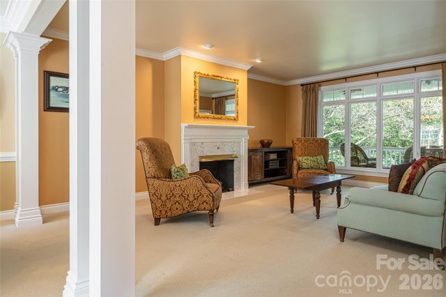 8 Clovelly Way, Asheville, NC 28803