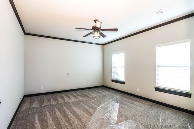 1335 E Teresa Avenue, Sapulpa, OK 74066