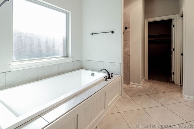 1335 E Teresa Avenue, Sapulpa, OK 74066