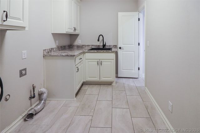 1335 E Teresa Avenue, Sapulpa, OK 74066