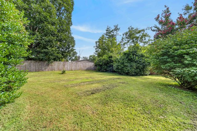 111 Hiller Dr, Old Hickory, TN 37138