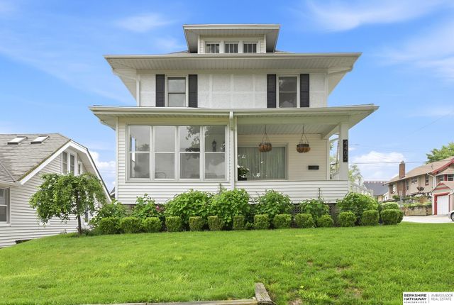 4402 Barker Avenue, Omaha, NE 68105