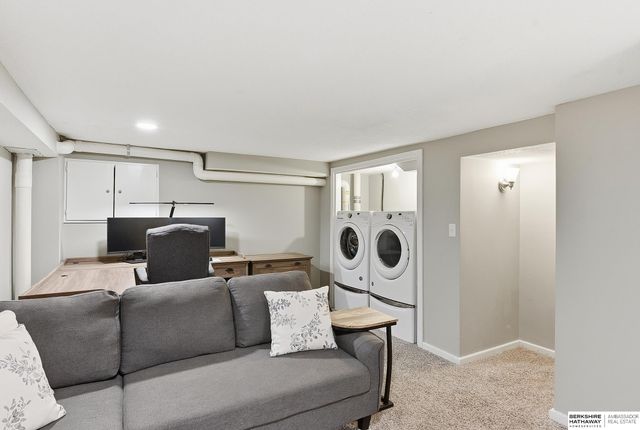 4402 Barker Avenue, Omaha, NE 68105