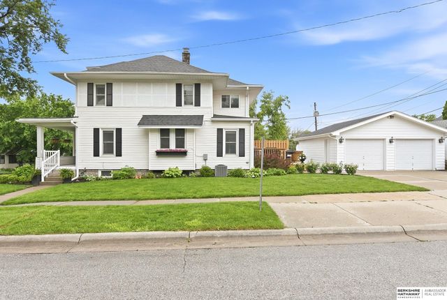 4402 Barker Avenue, Omaha, NE 68105