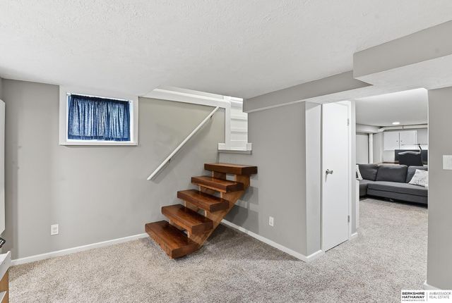 4402 Barker Avenue, Omaha, NE 68105