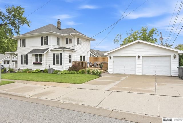 4402 Barker Avenue, Omaha, NE 68105